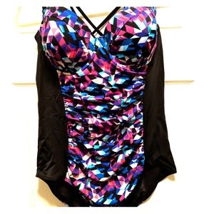 Torrid swimsuit  size 2 ( plus size 18)